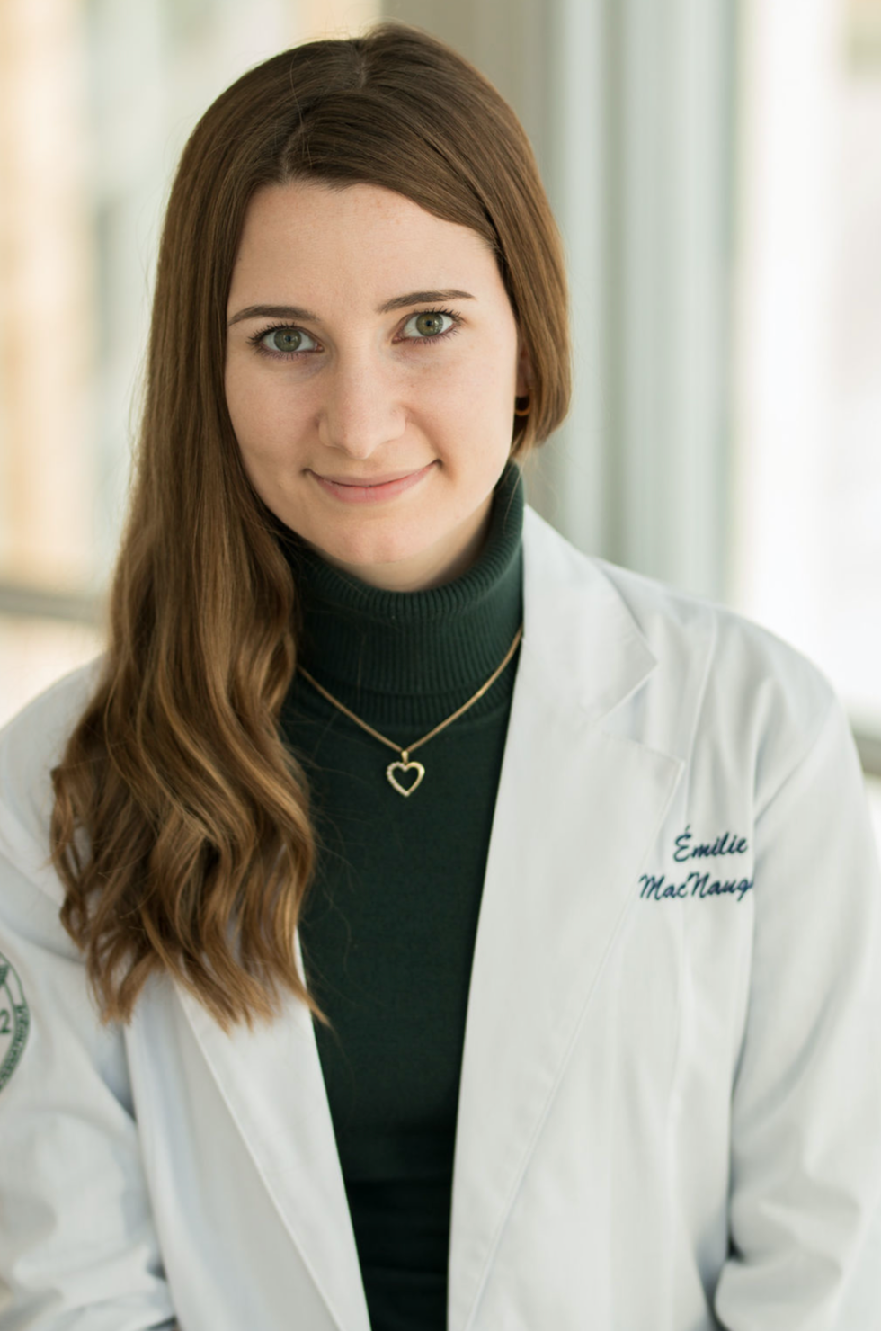 Dre Emilie MacNaughton, podiatre